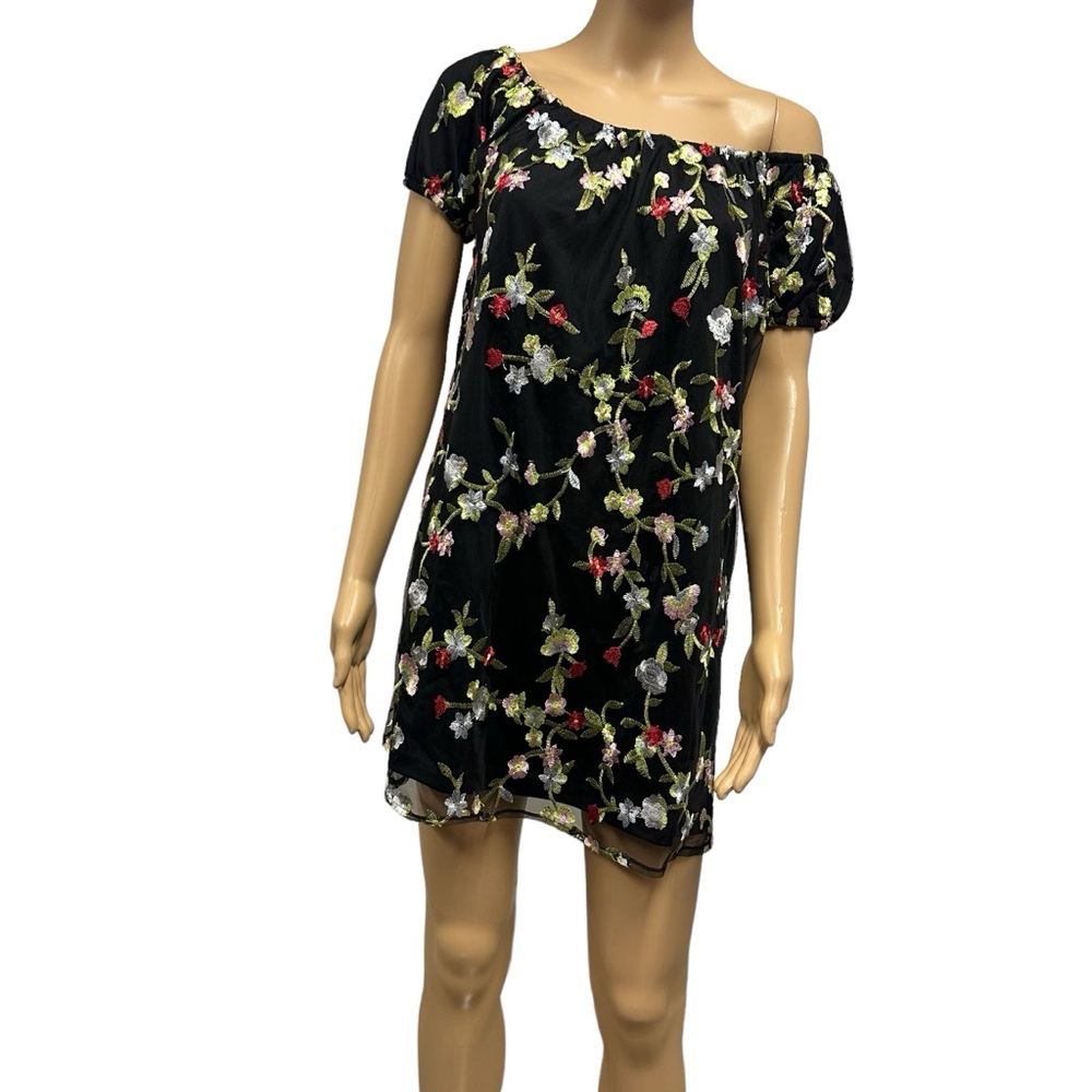 Kimchi Blue Black Floral Embroidered Overlay Off Shoulder Mini Dress Womens S